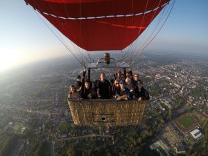 Bij Filva Ballonvaarten organiseren we ook een ballonvaart te Mol, hier zie je het centrum van Mol onder ons.